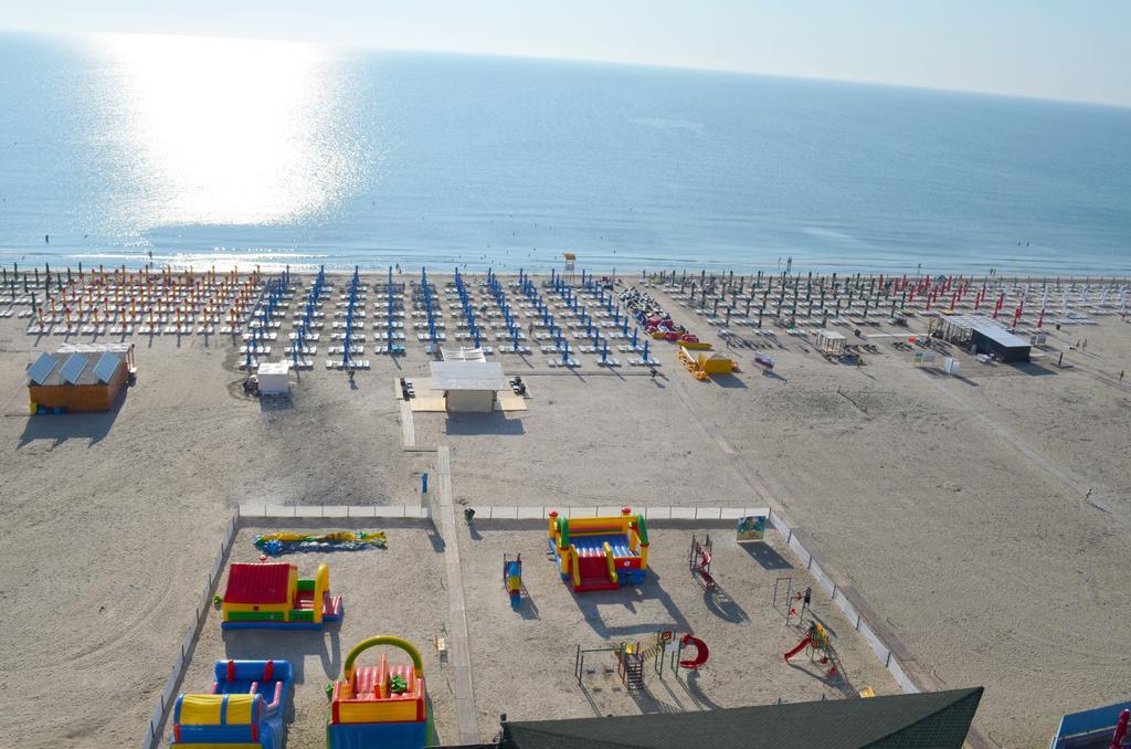 Savoy Hotel Mamaia Bagian luar foto
