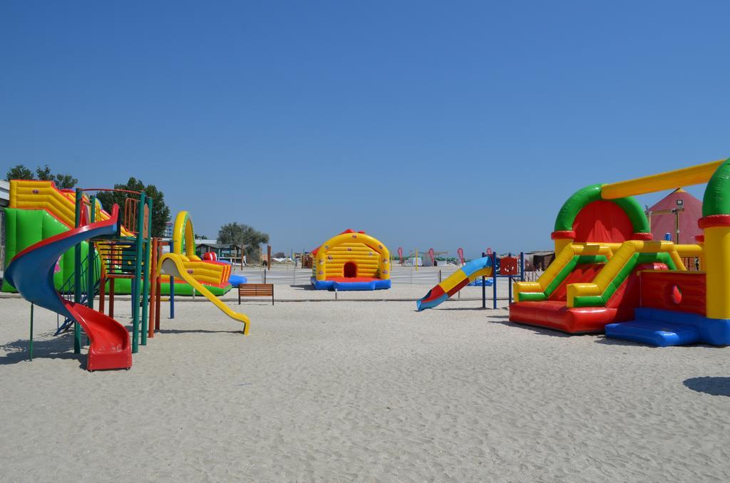 Savoy Hotel Mamaia Bagian luar foto