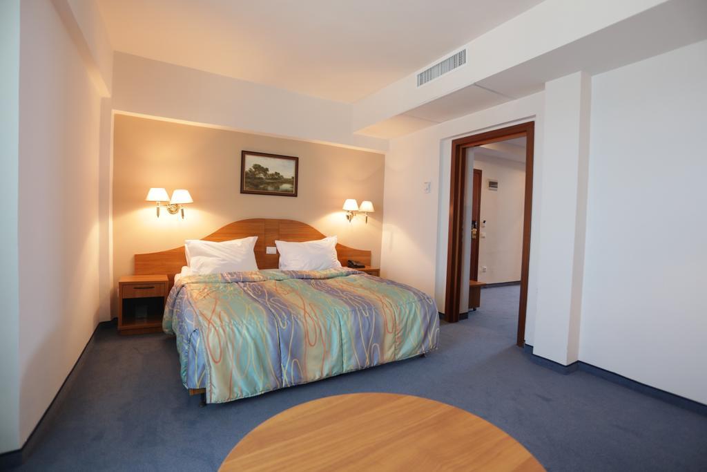 Savoy Hotel Mamaia Bagian luar foto