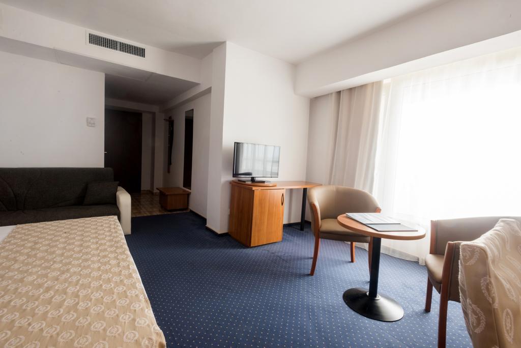 Savoy Hotel Mamaia Bagian luar foto