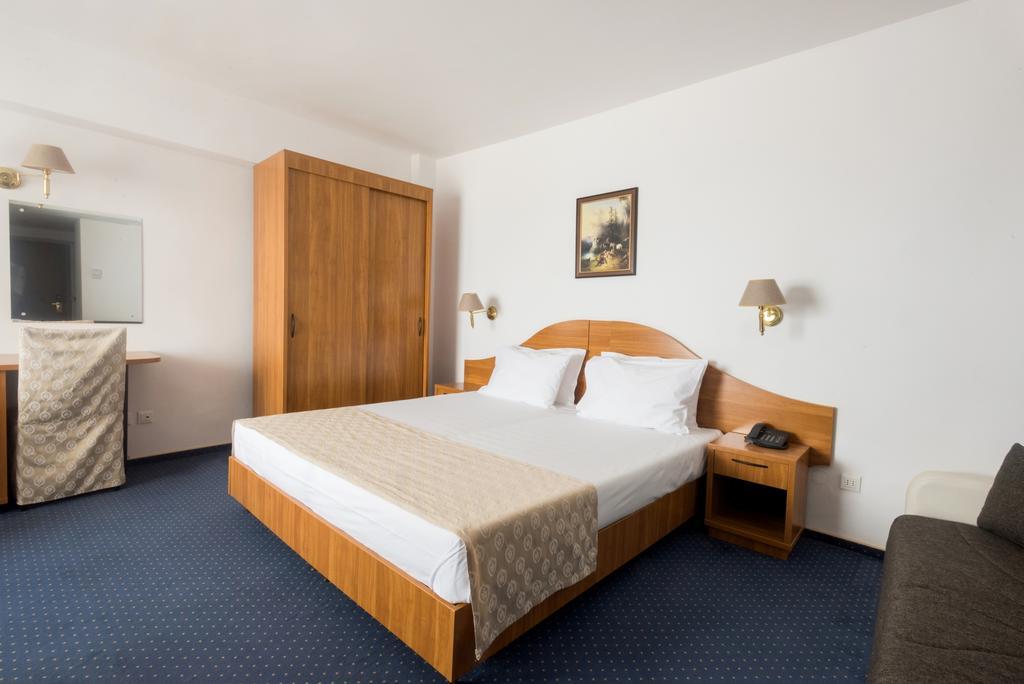 Savoy Hotel Mamaia Bagian luar foto