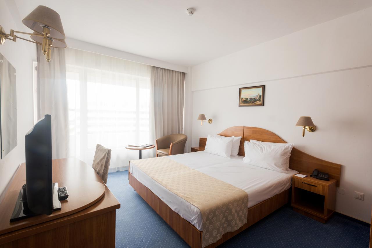 Savoy Hotel Mamaia Bagian luar foto