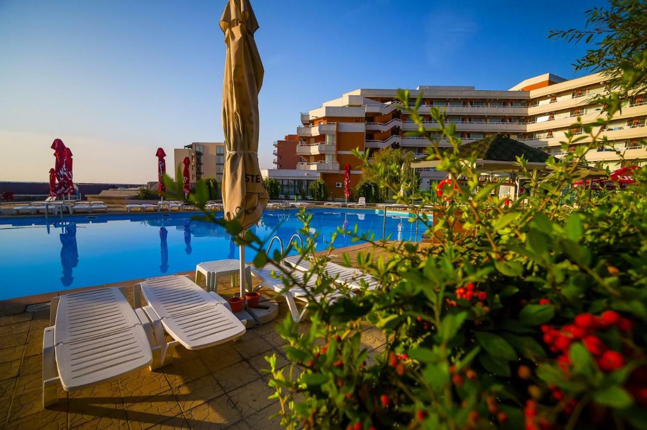 Savoy Hotel Mamaia Bagian luar foto