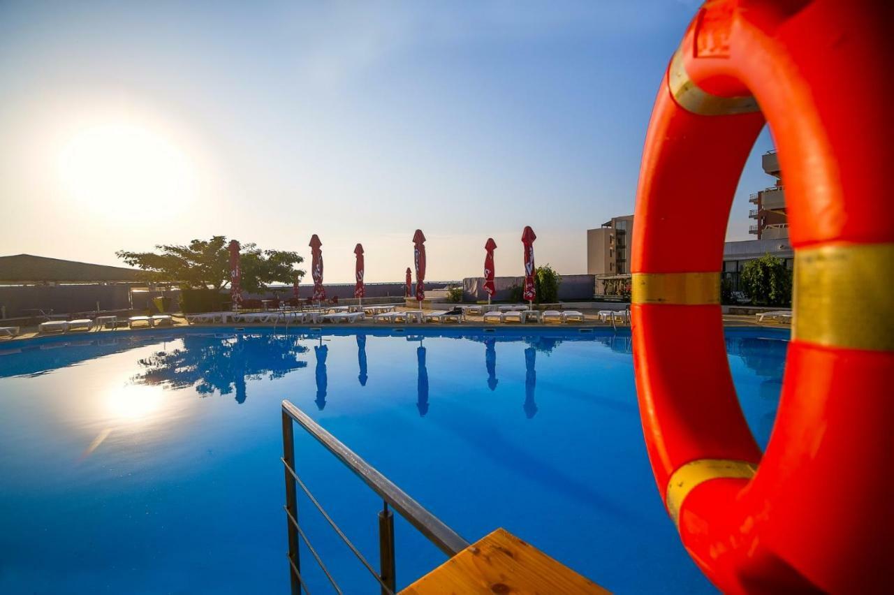 Savoy Hotel Mamaia Bagian luar foto